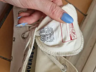 Converse Run Star Hike