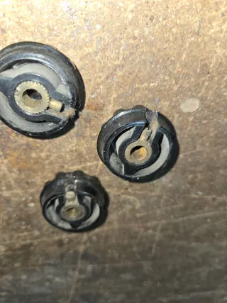 Botones mandos radio antigua de valvulas