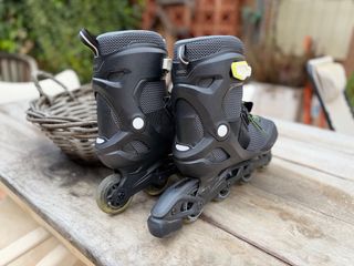 Patines en línea negros