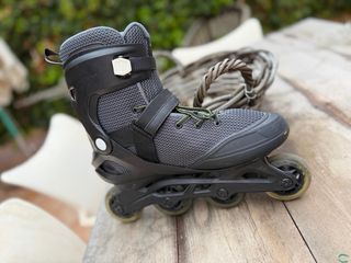 Patines en línea negros
