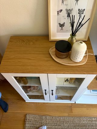 Vitrina Blanca Skruvby Madera y Cristal - 70x90cm