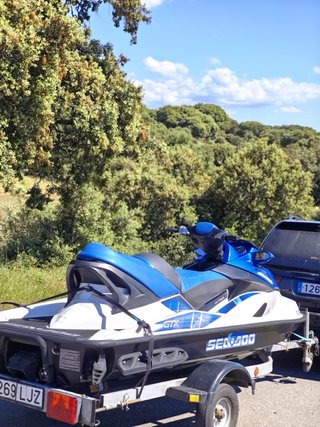 Sea-Doo gtx Azul y Blanco