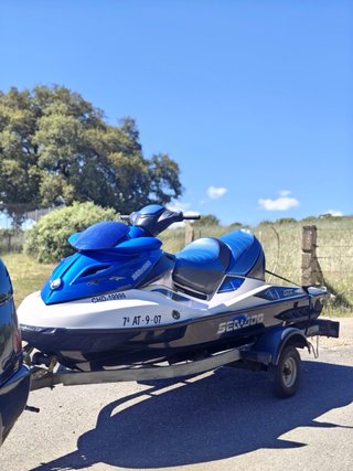 Sea-Doo gtx Azul y Blanco