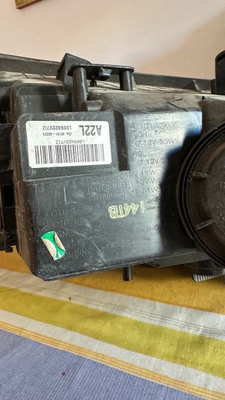 Pareja de faros originales Kia Cee'd (2012-2018)