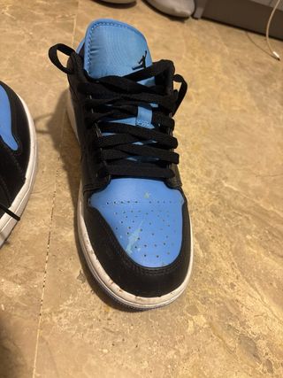 Zapatillas Jordan 1 Low Azul y Negro