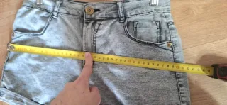 Pantalón corto Bershka gris elástico T.34