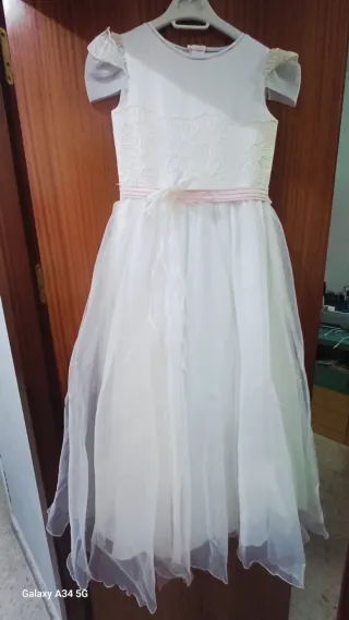 Traje de Comunión Niña Blanco Marfil. Regalo moña.