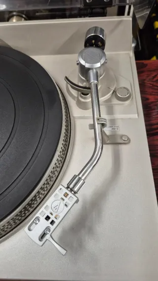 Tocadiscos Aiwa AP D30H