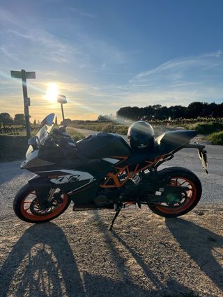 KTM RC 125 Impecable