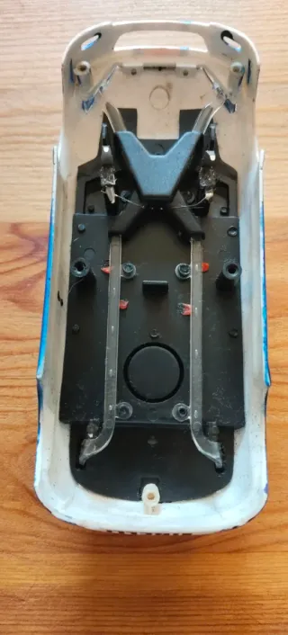 Scalextric Focus wrc, chasis, motor y carrocería.