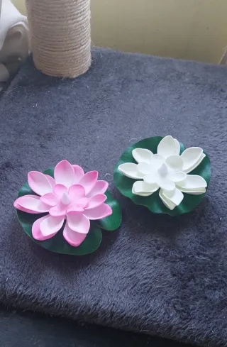 2 Fiori LED Galleggianti Rosa e Bianchi