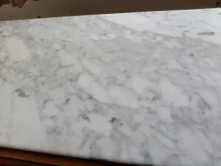 Mesa de centro elegante mármol y madera