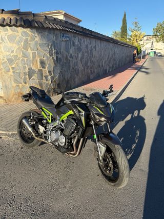 Vendo o cambio Kawasaki Z900 2017 Negra y Verde