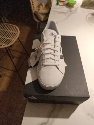 Sneakers Adidas nuove