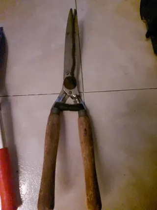 Tijeras de podar cetos y ramas Bellota Proline