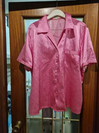 Diferentes blusas y camisas XXL por 1 euro la unid