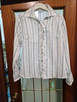 Diferentes blusas y camisas XXL por 1 euro la unid