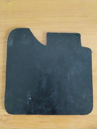 Faldilla salvabarros Seat 850 coupe