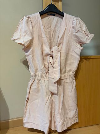 Mono Zara corto rosa talla M