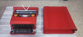Máquina de escribir Olivetti Valentine Roja