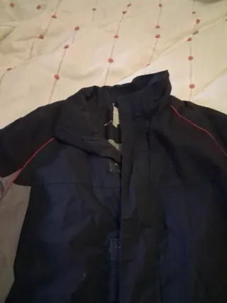 Chaqueta de moto negra y gris