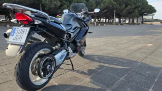 BMW F 800 GT Negra