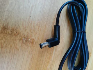 Fuente Alimentación Samsung Odyssey G5 48Wy cables