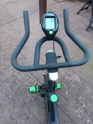 Bicicleta Spinning Salter PT-1590