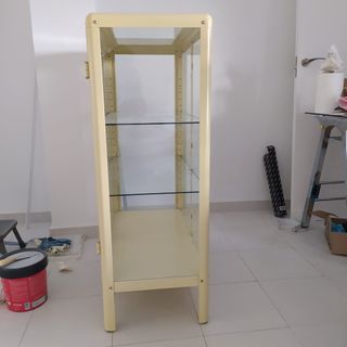 Vitrina expositora cristal y metal