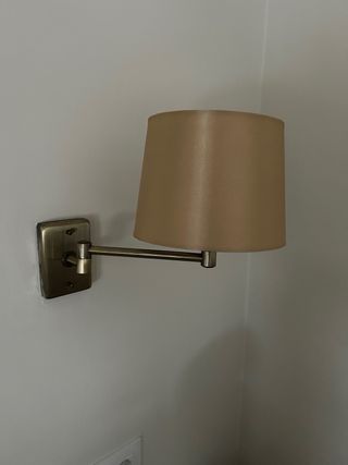 Lámpara de techo dorada para dormitorio