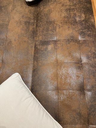 Sofá-cama clic-clac marrón