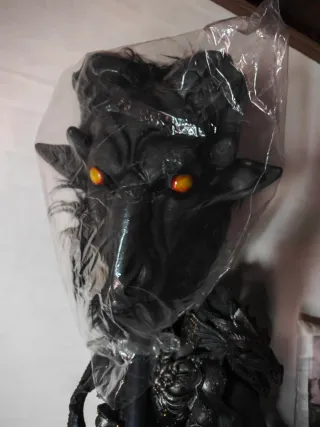 Máscara Baphomet Cuernos Ojos Naranja