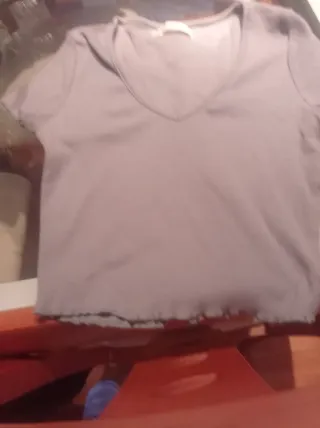 Camiseta gris de chica