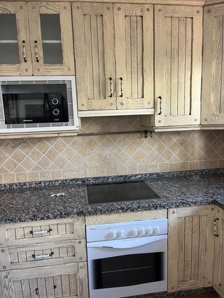 Cocina completa madera.
