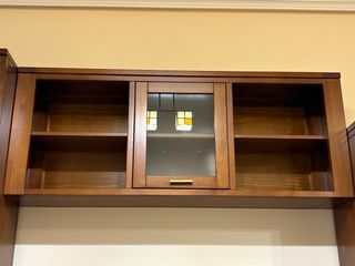 Muebles de salón madera y cristal. 335x 210x58cm