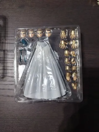 Myth Cloth EX Acuario Camus Bandai