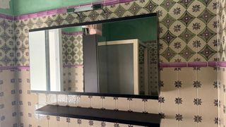 Conjunto de lavabo negro y verde