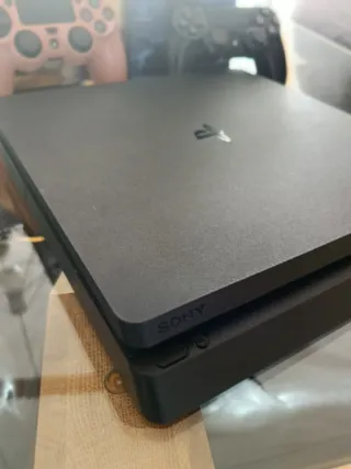 Ps4 Slim + MANTENIMIENTO RECIÉN REALIZADO