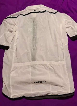 2 Maillots y Culotte Katusha