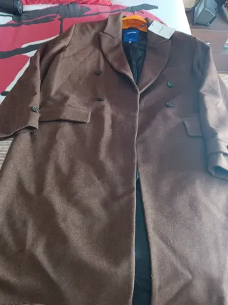 Abrigo Jack & Jones largo hombre con etiqueta