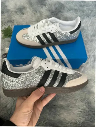 Adidas Samba Paillettes Argentées T.39
