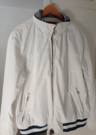 Cazadora ligera impermeable Pedro del Hierro