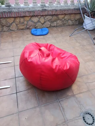 Puff pera polipiel rojo