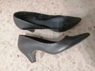 Tacones Bershka grises