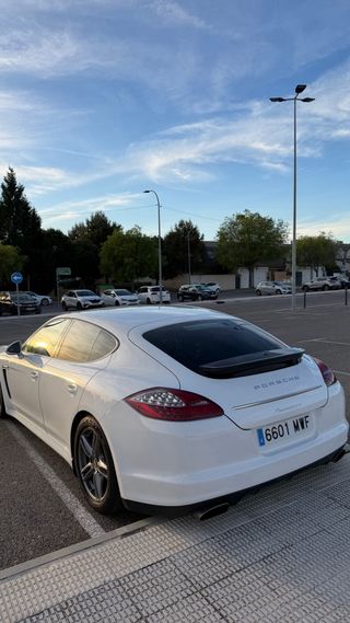 Porsche Panamera 2012