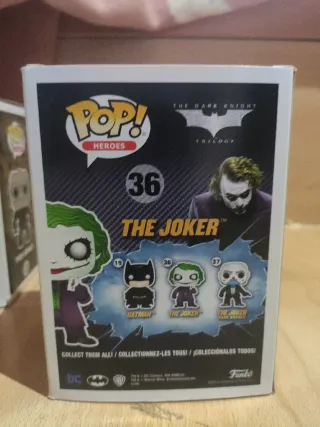Funko Pop de Batman, Joker y Jason pixelado
