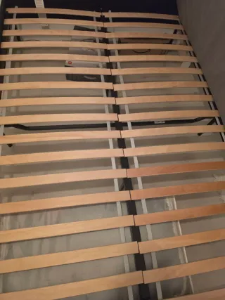 Estructura de cama + colchón de matrimonio