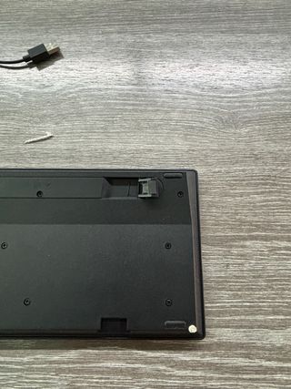Teclado Dell Negro USB + Ratón sin cable marca Hp