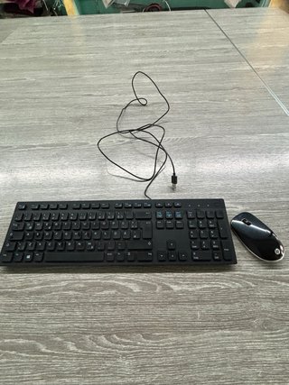 Teclado Dell Negro USB + Ratón sin cable marca Hp