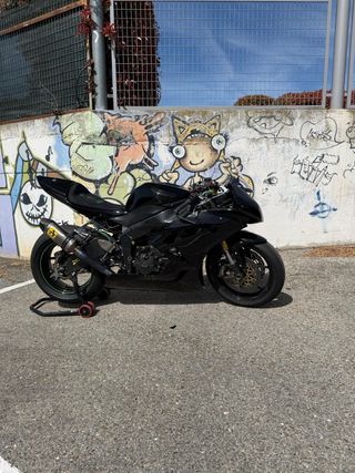 Kawasaki ZX6R Circuito Negra